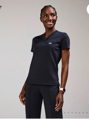 Sona FORMx Slim V-Neck Scrub Top